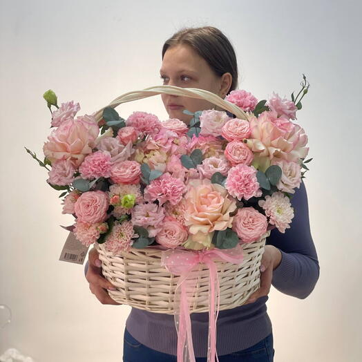 Нежность(розы, эустома, кустовые розы и тд)
