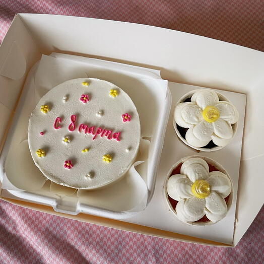 Набор бенто-торт и капкейки 2 шт на 8 марта