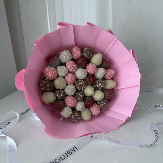 Букет из клубники в шоколаде M (Pink)