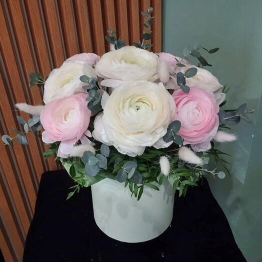 Ранункулюсы в коробочке 9 шт, коробка с лютиками