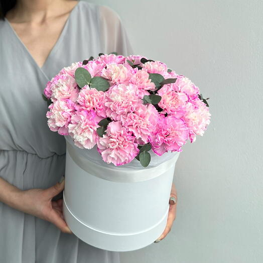 Шляпная коробка фуксия гвоздик (N 146)