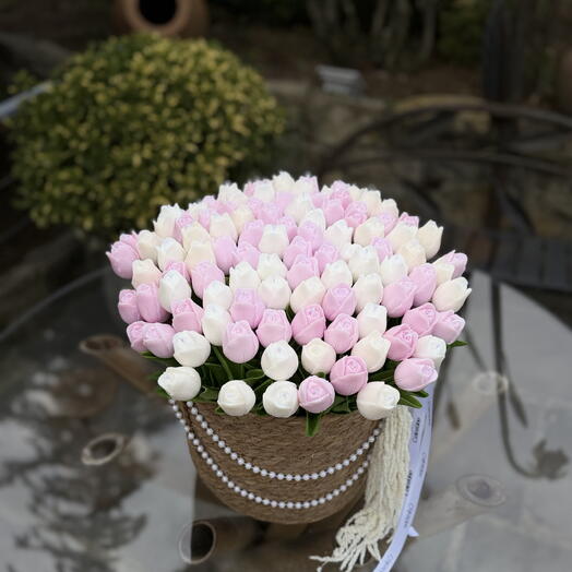 101 Scented Tulip Candle Bouquet