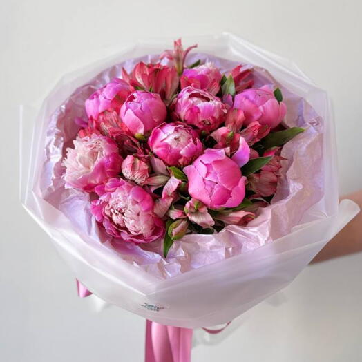 Премиум букет пионов "PEONIES ARE MY FAVORITE" / бизнес букет / пионы / альстромерия / на свадьбу / подарок подруге / маме