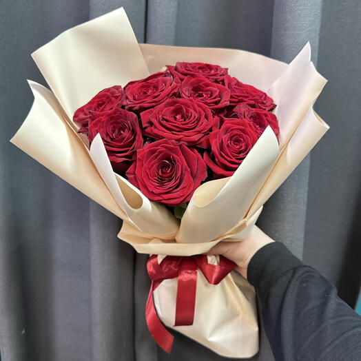 Красные розы ( 11шт )