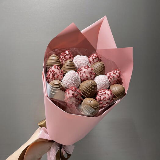 Клубника в шоколаде букет