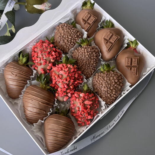 Клубника в шоколаде , коллеге , в офис