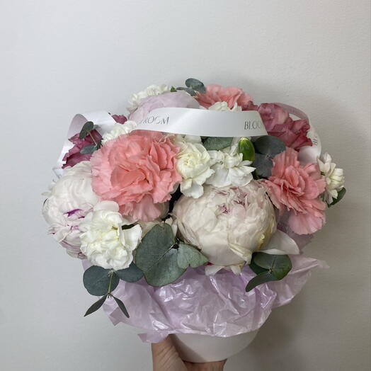 Композиция 💜🌿 Bloom room 🤍 пионы и Роза