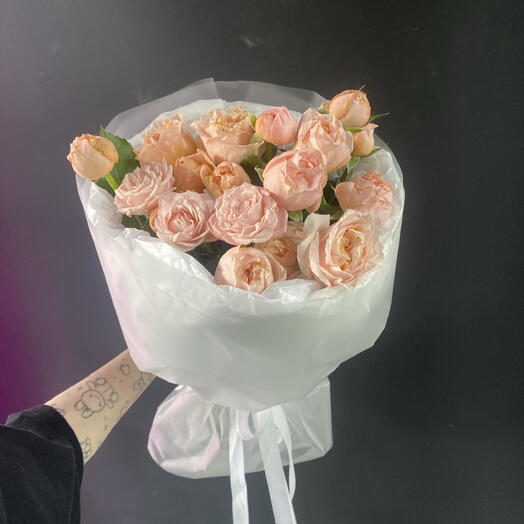Монобукет из 6 кустовых роз