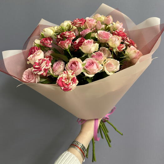 Букет из кустовых роз (11)
