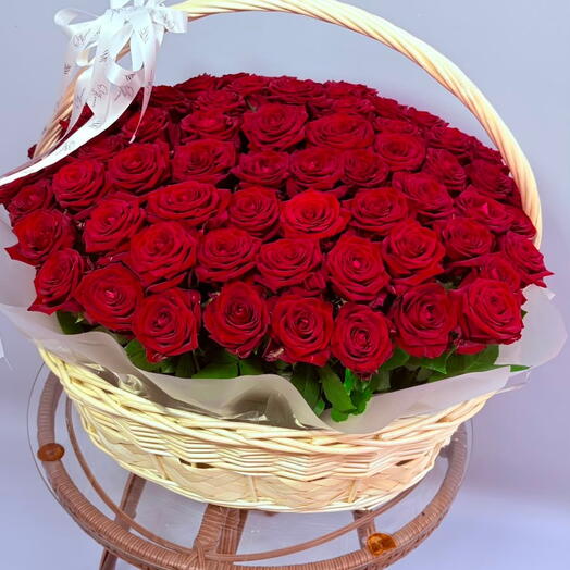 101 Роза в корзине