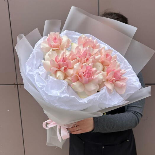 Ажурные розы розовые