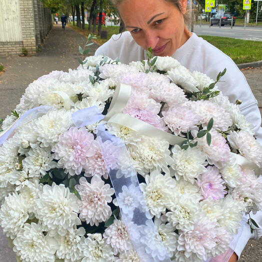 Большая коробка с хризантемой