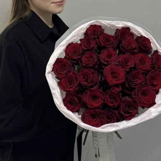 25 роз 60 см