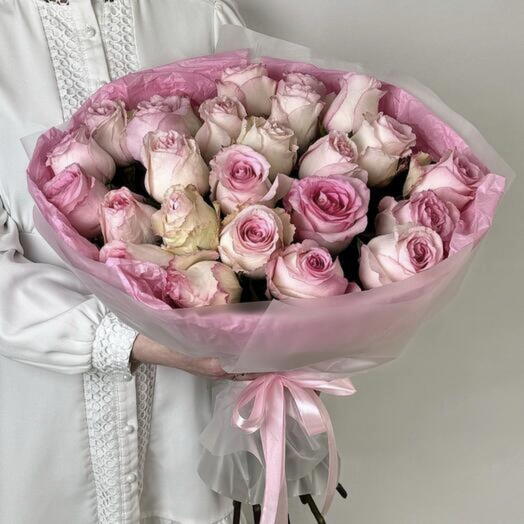 bouquet of pink 25 roses