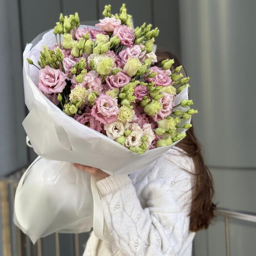Alice bouquet of 15 branches of lacy pink eustoma