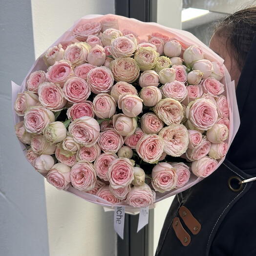 Soft pink spray roses M size