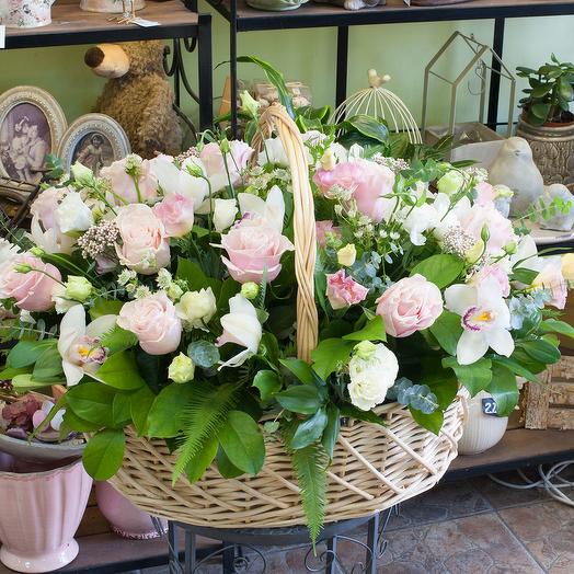 Cesta de flores " Estilo y armonía"