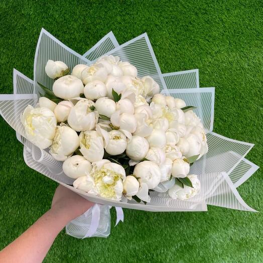 Bouquet of 51 peonies