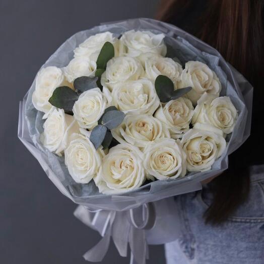 Rosas blancas como la nieve