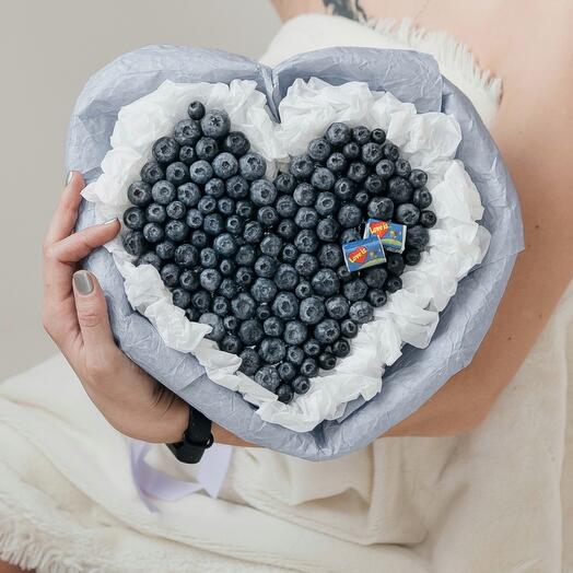 ГОЛУБИЧНЫЙ БУКЕТ LOVE IS