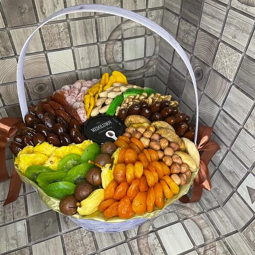 Корзина с  сухофруктами/ Подарочная корзина/ Корзина мужчине/ корзина на день учителя