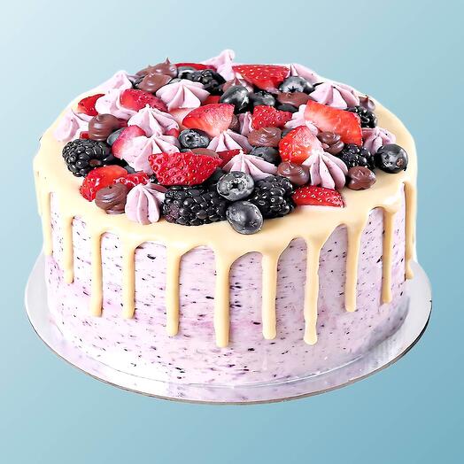 Cake vanilla berry
