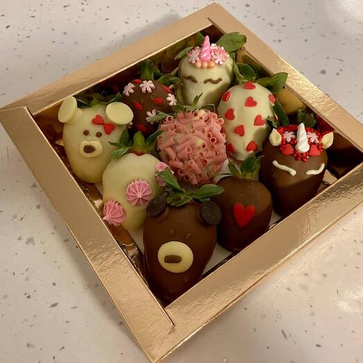 Chocolate-covered strawberries for the princess