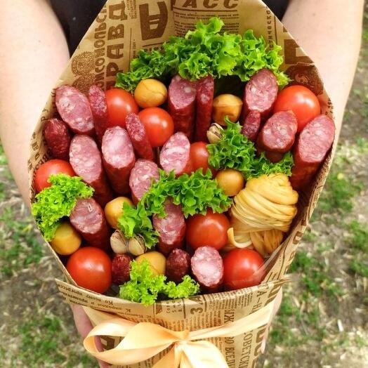 Мужской мясной букет из колбасы и сыра "Лучший подарок" S