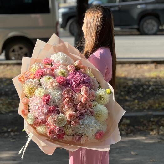 Оргомный букет