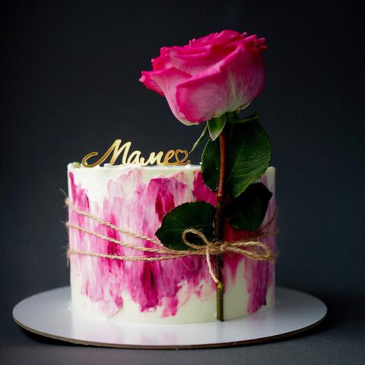 Pastel de Frambuesa de Terciopelo Rojo "Mamá con una Rosa"