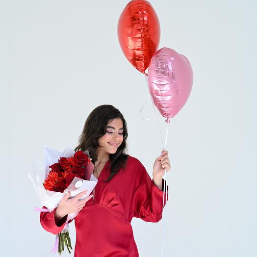Bouquet and 2 Hellium Ballons