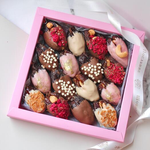 Королевские финики в шоколаде в розовой коробке 💕 с орехами внутри