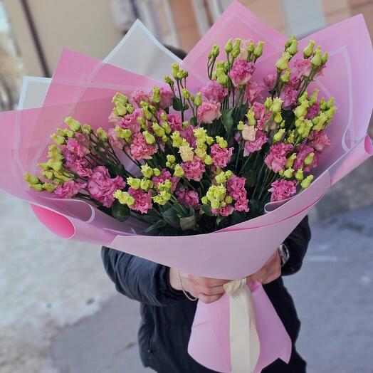 Букет из эустомы