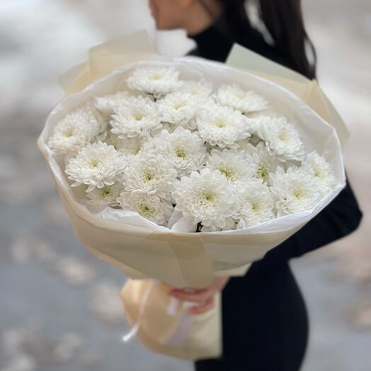 A cloud of chrysanthemums is white