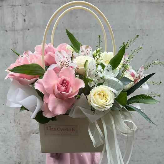 Цветы в коробке