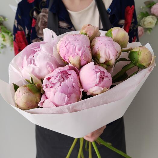 Букет из 9 розовых ПИОНОВ (25)