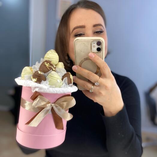 Клубника в шоколаде букет Мишлен
