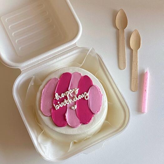 Бенто-торт с мазками «happy birthday»