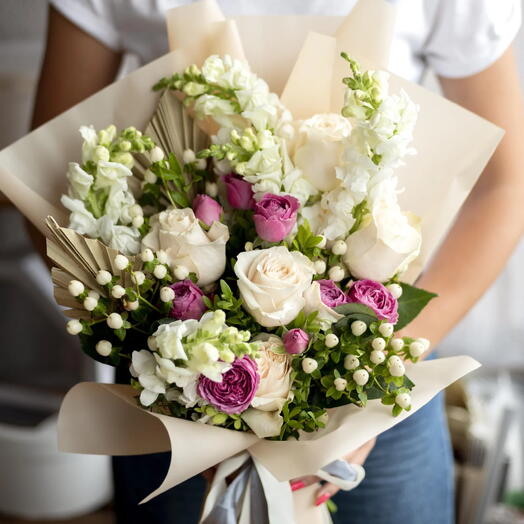 White Purple Rose Bouquet