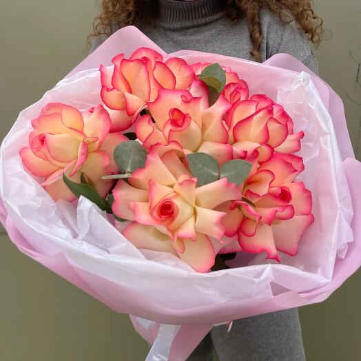 Букет из 7 Французских роз сорта джумиля + сладкий подарок🎁