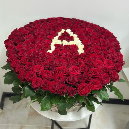 Корзина с розами А