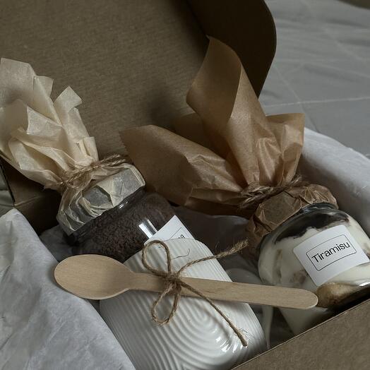 Tiramisu box
