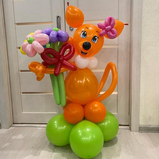 Лисичка с букетом