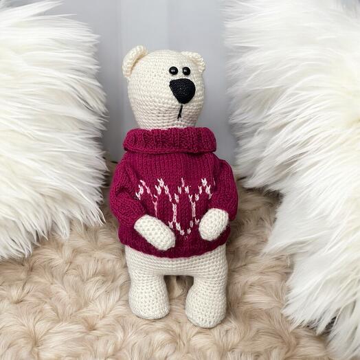 Handmade knitted teddy bear)