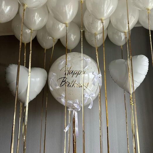 Белое облако шаров