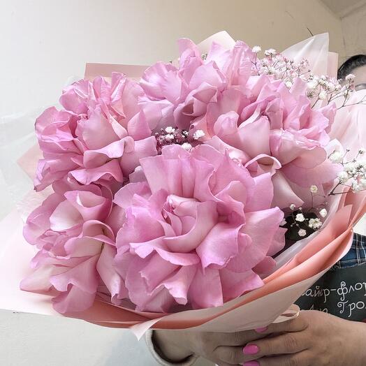 Rosas francesas con gypsophila