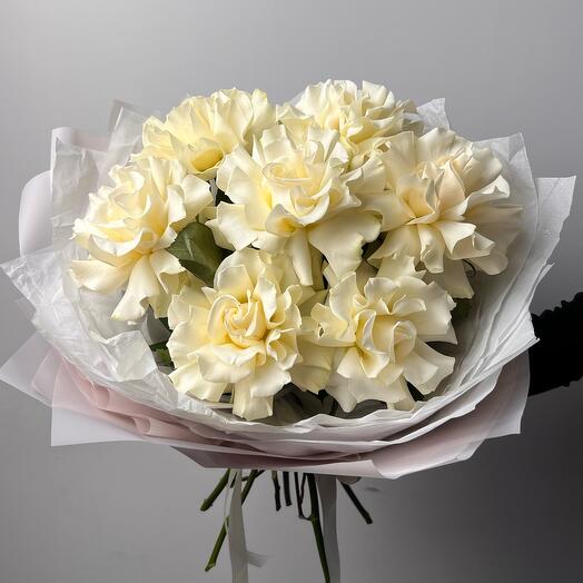 Воздушный букет из семи французских роз