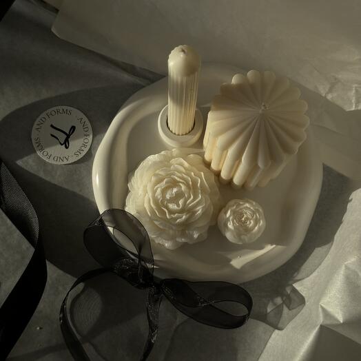 Подарочный набор свечей и интерьерных аксессуаров