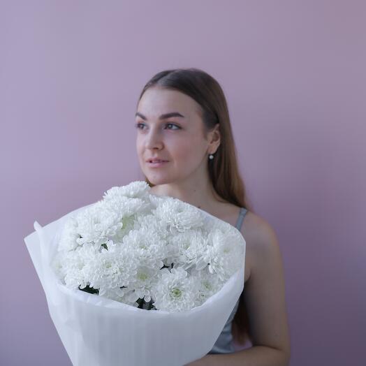 Белые хризантемы