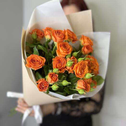 "El fuego" el ramo brillante de las rosas anaranjadas arbustos (las rosas anaranjadas arbustos)